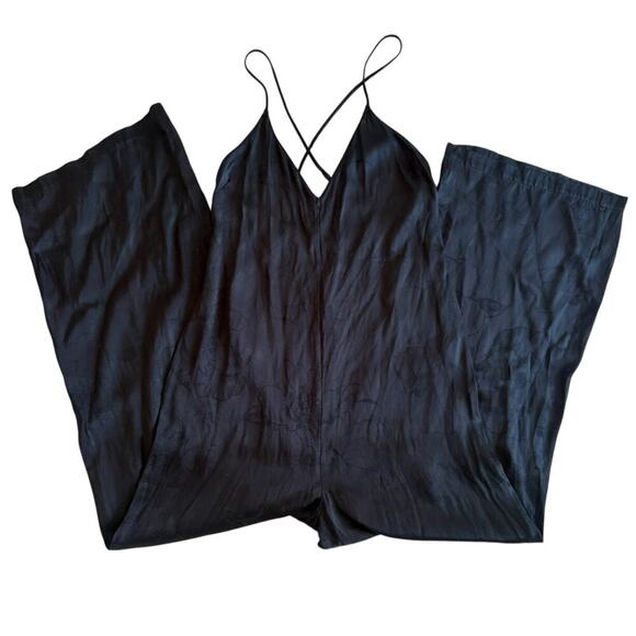 VICTORIA’S SECRET Wide Leg Floral Jacquard Deep V Cross Back Jumpsuit Black Sz S - Picture 5 of 12